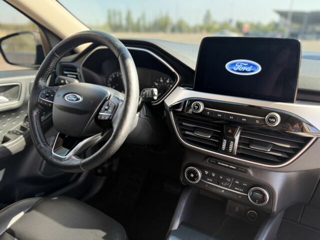 Чорний Форд Ескейп, об'ємом двигуна 1.5 л та пробігом 87 тис. км за 18900 $, фото 17 на Automoto.ua