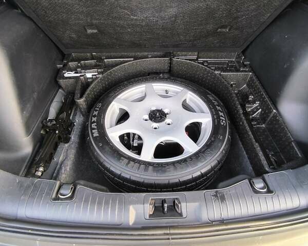 Черный Форд Эскейп, объемом двигателя 2.5 л и пробегом 182 тыс. км за 19750 $, фото 7 на Automoto.ua