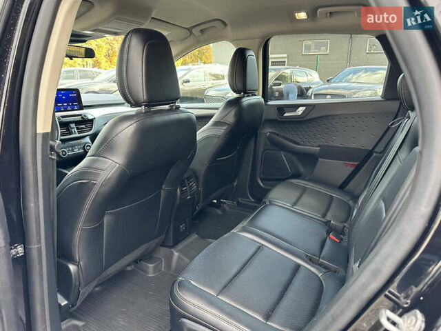 Черный Форд Эскейп, объемом двигателя 2.49 л и пробегом 62 тыс. км за 21000 $, фото 22 на Automoto.ua