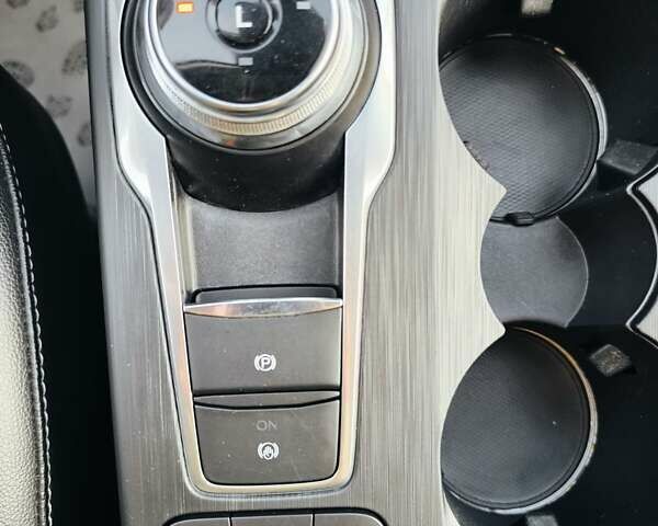 Черный Форд Эскейп, объемом двигателя 2.5 л и пробегом 182 тыс. км за 19750 $, фото 23 на Automoto.ua