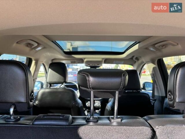 Черный Форд Эскейп, объемом двигателя 2 л и пробегом 88 тыс. км за 18700 $, фото 12 на Automoto.ua