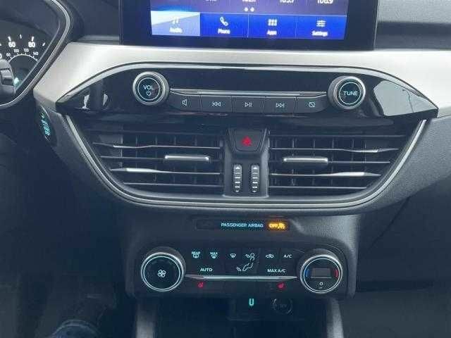 Черный Форд Эскейп, объемом двигателя 1.5 л и пробегом 73 тыс. км за 16500 $, фото 9 на Automoto.ua