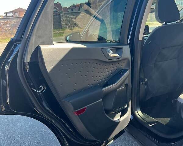 Чорний Форд Ескейп, об'ємом двигуна 1.5 л та пробігом 124 тис. км за 15000 $, фото 17 на Automoto.ua