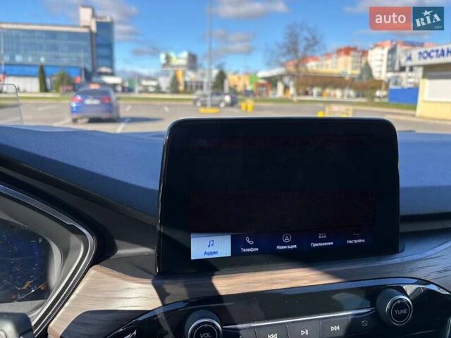 Черный Форд Эскейп, объемом двигателя 2 л и пробегом 88 тыс. км за 18700 $, фото 19 на Automoto.ua