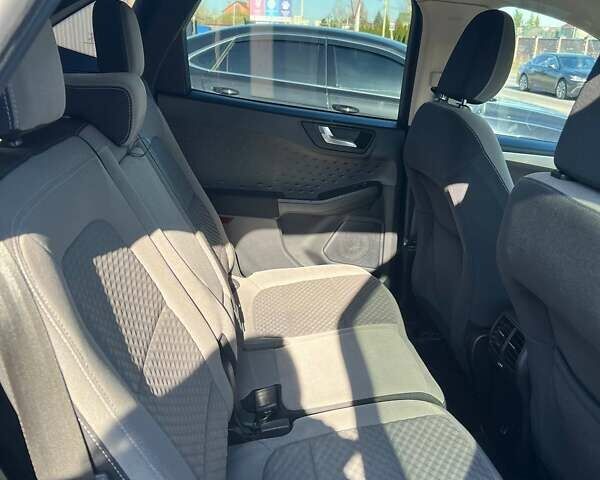 Чорний Форд Ескейп, об'ємом двигуна 1.5 л та пробігом 124 тис. км за 15000 $, фото 21 на Automoto.ua