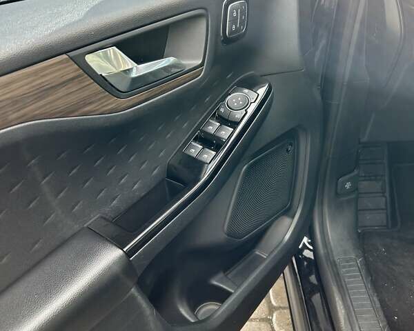 Форд Эскейп 2020 в Ивано-Франковске на Automoto.ua Черный Форд Эскейп, объемом двигателя 2 л и пробегом 75 тыс. км за 19400 $, фото 9 на Automoto.ua