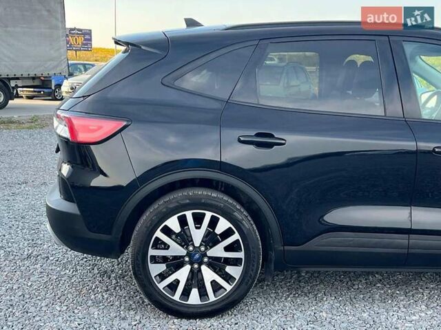 Форд Эскейп 2020 в Львове на Automoto.ua Черный Форд Эскейп, объемом двигателя 2.5 л и пробегом 165 тыс. км за 22790 $, фото 8 на Automoto.ua