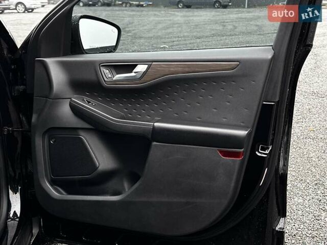 Черный Форд Эскейп, объемом двигателя 2.49 л и пробегом 119 тыс. км за 21799 $, фото 47 на Automoto.ua