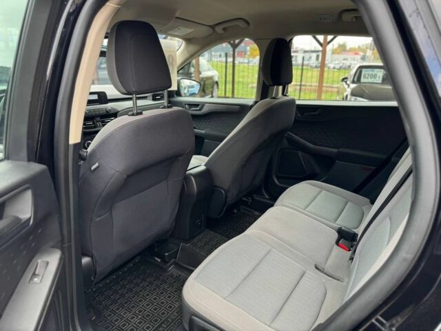 Черный Форд Эскейп, объемом двигателя 0 л и пробегом 94 тыс. км за 15750 $, фото 6 на Automoto.ua