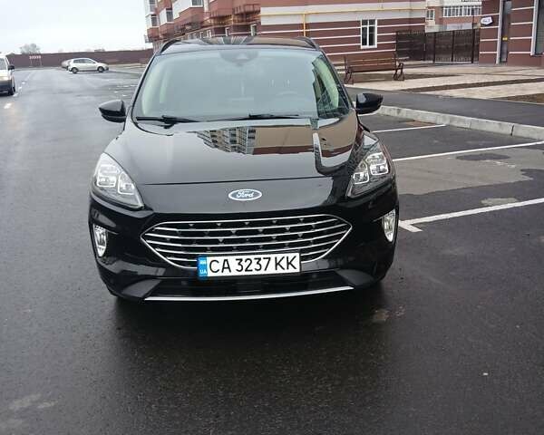 Черный Форд Эскейп, объемом двигателя 2 л и пробегом 130 тыс. км за 17200 $, фото 18 на Automoto.ua