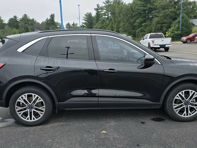 Чорний Форд Ескейп, об'ємом двигуна 2 л та пробігом 37 тис. км за 10900 $, фото 6 на Automoto.ua