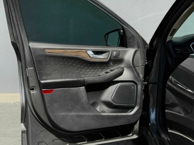 Черный Форд Эскейп, объемом двигателя 2.5 л и пробегом 26 тыс. км за 14350 $, фото 8 на Automoto.ua