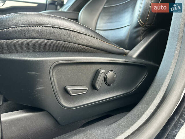 Черный Форд Эскейп, объемом двигателя 2.49 л и пробегом 62 тыс. км за 21000 $, фото 13 на Automoto.ua