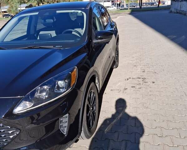 Чорний Форд Ескейп, об'ємом двигуна 2.5 л та пробігом 145 тис. км за 20000 $, фото 2 на Automoto.ua