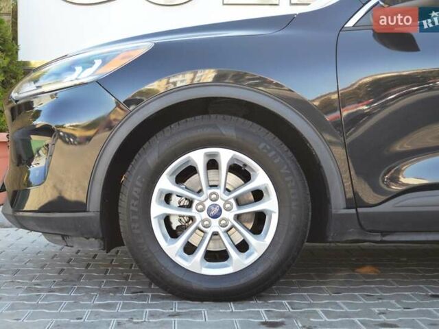 Черный Форд Эскейп, объемом двигателя 1.5 л и пробегом 102 тыс. км за 17500 $, фото 6 на Automoto.ua