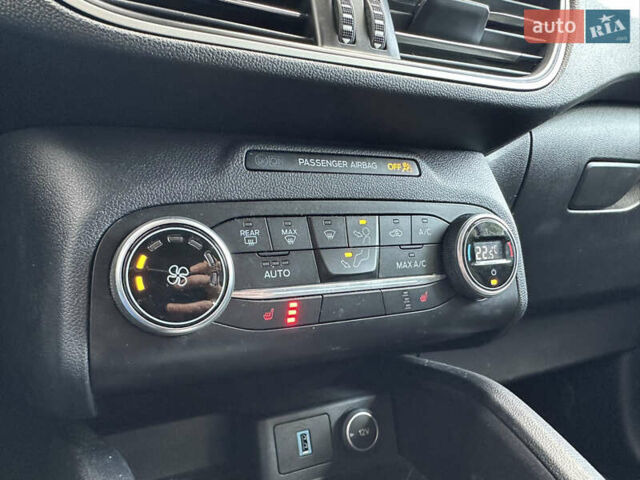 Черный Форд Эскейп, объемом двигателя 2.49 л и пробегом 62 тыс. км за 21000 $, фото 20 на Automoto.ua