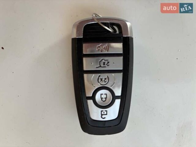 Черный Форд Эскейп, объемом двигателя 2 л и пробегом 88 тыс. км за 18700 $, фото 32 на Automoto.ua