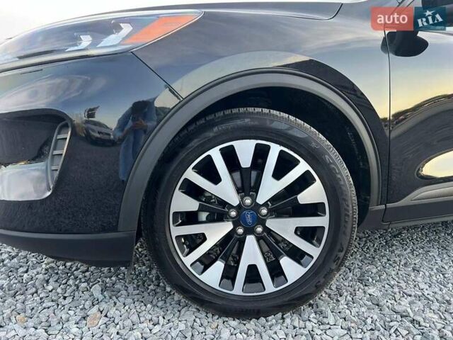 Форд Эскейп 2020 в Львове на Automoto.ua Черный Форд Эскейп, объемом двигателя 2.5 л и пробегом 165 тыс. км за 22790 $, фото 13 на Automoto.ua