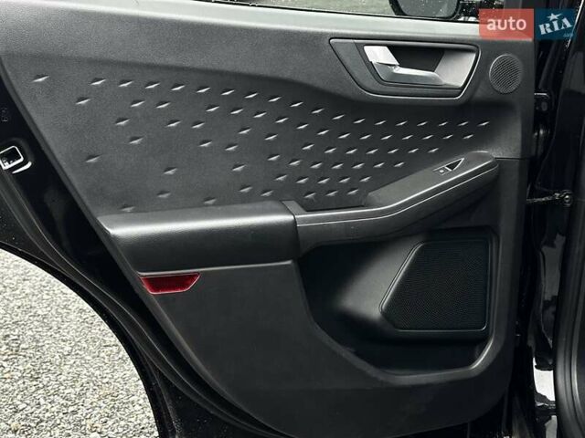 Черный Форд Эскейп, объемом двигателя 2.49 л и пробегом 119 тыс. км за 21799 $, фото 43 на Automoto.ua