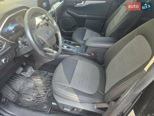 Черный Форд Эскейп, объемом двигателя 2.49 л и пробегом 115 тыс. км за 20000 $, фото 17 на Automoto.ua