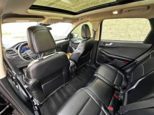 Черный Форд Эскейп, объемом двигателя 2.5 л и пробегом 38 тыс. км за 11000 $, фото 18 на Automoto.ua