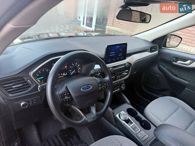 Форд Эскейп 2020 в Умани на Automoto.ua Черный Форд Эскейп, объемом двигателя 1.5 л и пробегом 138 тыс. км за 14300 $, фото 5 на Automoto.ua