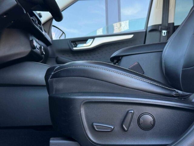 Черный Форд Эскейп, объемом двигателя 2.5 л и пробегом 80 тыс. км за 20800 $, фото 7 на Automoto.ua