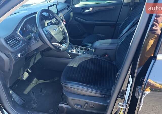 Чорний Форд Ескейп, об'ємом двигуна 2.5 л та пробігом 70 тис. км за 23500 $, фото 13 на Automoto.ua