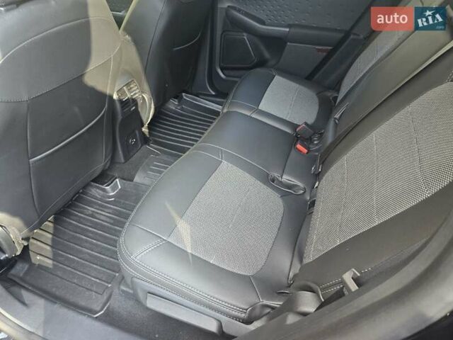 Черный Форд Эскейп, объемом двигателя 2.49 л и пробегом 115 тыс. км за 20000 $, фото 15 на Automoto.ua