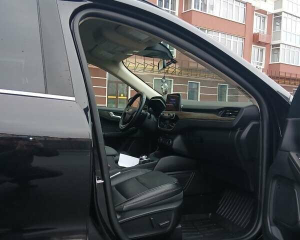 Черный Форд Эскейп, объемом двигателя 2 л и пробегом 130 тыс. км за 17200 $, фото 11 на Automoto.ua