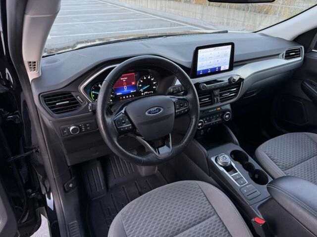 Черный Форд Эскейп, объемом двигателя 2.5 л и пробегом 117 тыс. км за 22650 $, фото 17 на Automoto.ua