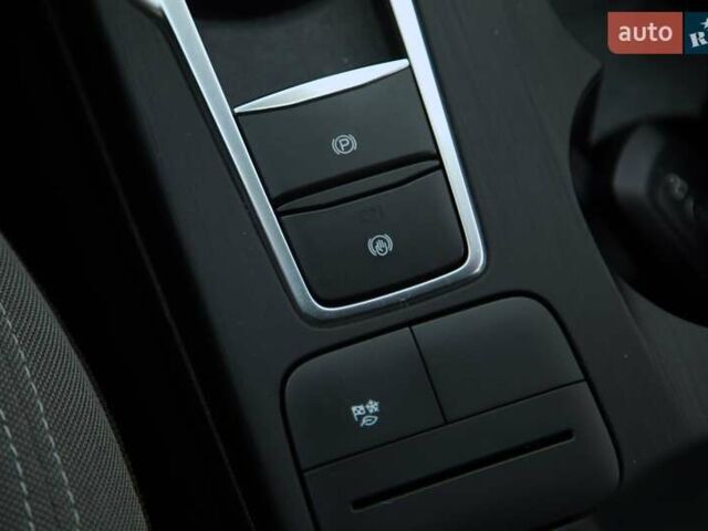 Черный Форд Эскейп, объемом двигателя 0 л и пробегом 101 тыс. км за 20000 $, фото 19 на Automoto.ua