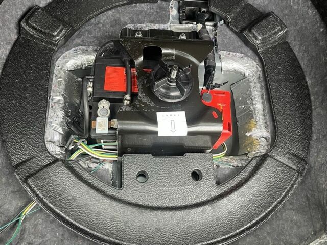 Черный Форд Эскейп, объемом двигателя 0 л и пробегом 60 тыс. км за 23300 $, фото 6 на Automoto.ua