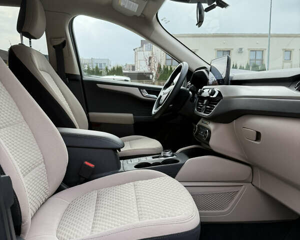 Черный Форд Эскейп, объемом двигателя 1.5 л и пробегом 89 тыс. км за 15199 $, фото 34 на Automoto.ua