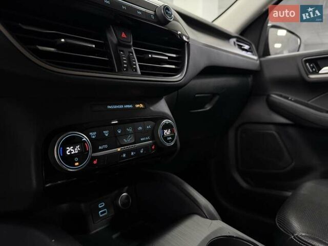 Чорний Форд Ескейп, об'ємом двигуна 1.5 л та пробігом 177 тис. км за 17000 $, фото 13 на Automoto.ua