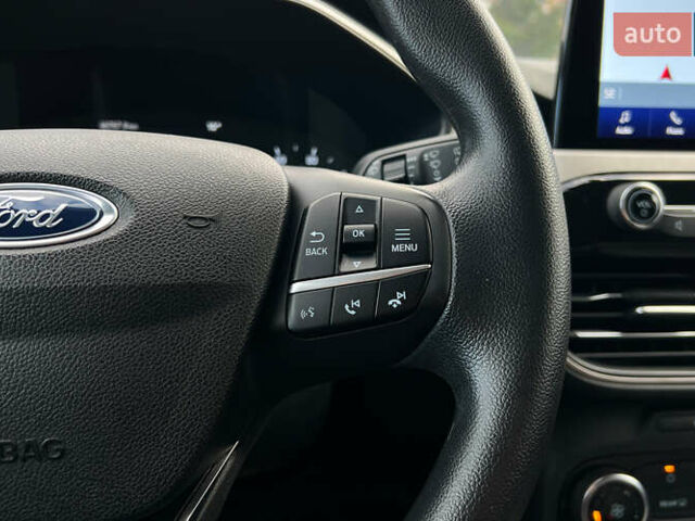 Чорний Форд Ескейп, об'ємом двигуна 1.5 л та пробігом 46 тис. км за 16300 $, фото 10 на Automoto.ua