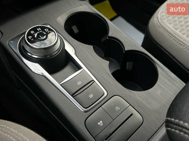 Чорний Форд Ескейп, об'ємом двигуна 1.5 л та пробігом 46 тис. км за 16300 $, фото 15 на Automoto.ua