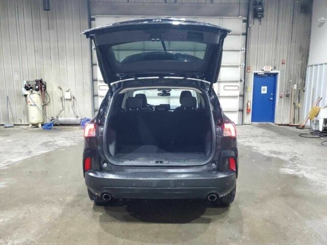 Черный Форд Эскейп, объемом двигателя 2 л и пробегом 76 тыс. км за 4000 $, фото 5 на Automoto.ua