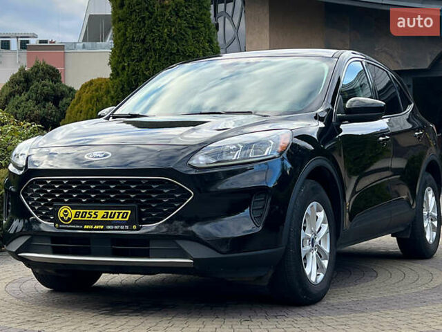 Чорний Форд Ескейп, об'ємом двигуна 1.5 л та пробігом 46 тис. км за 16300 $, фото 2 на Automoto.ua
