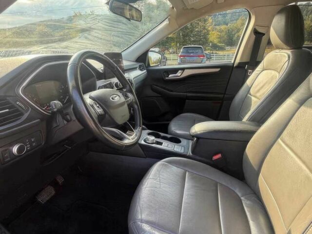 Черный Форд Эскейп, объемом двигателя 1.5 л и пробегом 30 тыс. км за 13100 $, фото 7 на Automoto.ua