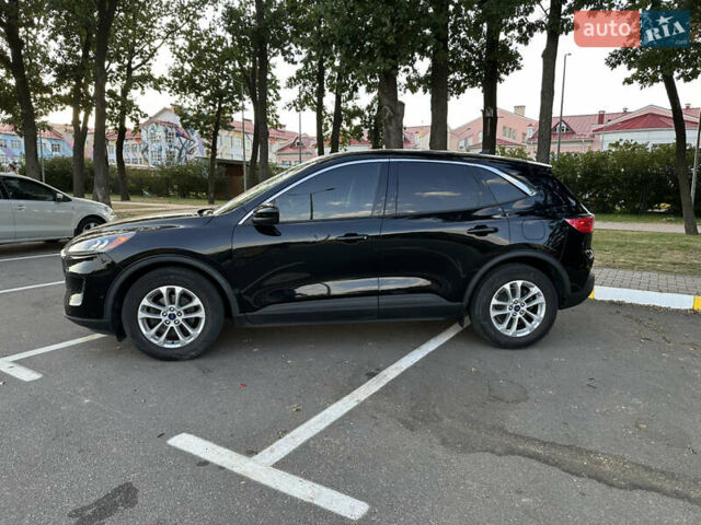 Черный Форд Эскейп, объемом двигателя 1.5 л и пробегом 53 тыс. км за 16900 $, фото 3 на Automoto.ua