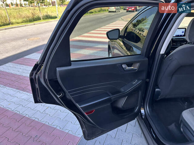 Черный Форд Эскейп, объемом двигателя 1.5 л и пробегом 53 тыс. км за 17299 $, фото 18 на Automoto.ua