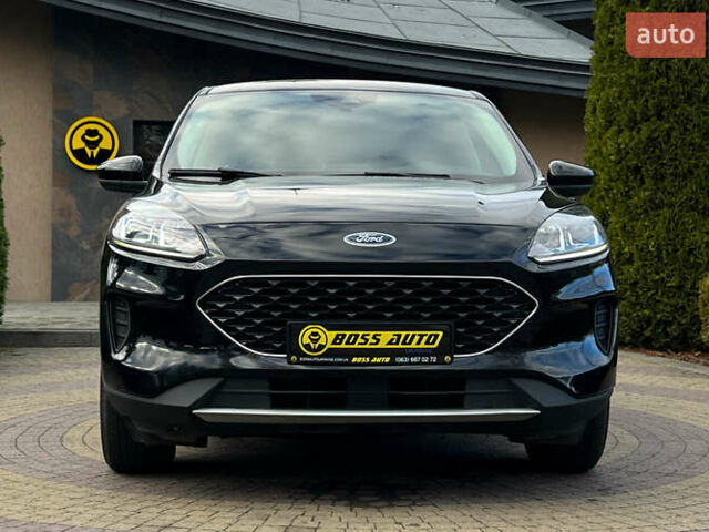 Чорний Форд Ескейп, об'ємом двигуна 1.5 л та пробігом 46 тис. км за 16300 $, фото 1 на Automoto.ua