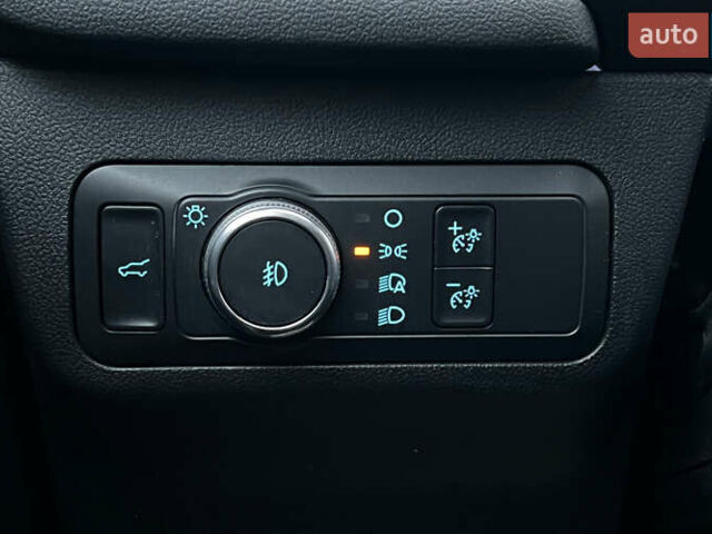 Чорний Форд Ескейп, об'ємом двигуна 2 л та пробігом 134 тис. км за 18900 $, фото 21 на Automoto.ua