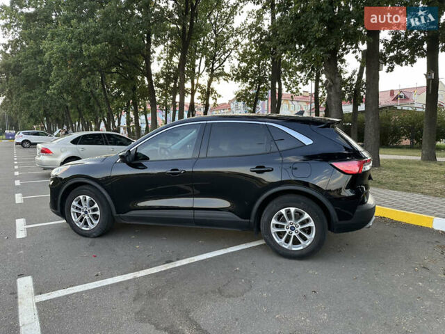 Черный Форд Эскейп, объемом двигателя 1.5 л и пробегом 53 тыс. км за 16900 $, фото 4 на Automoto.ua