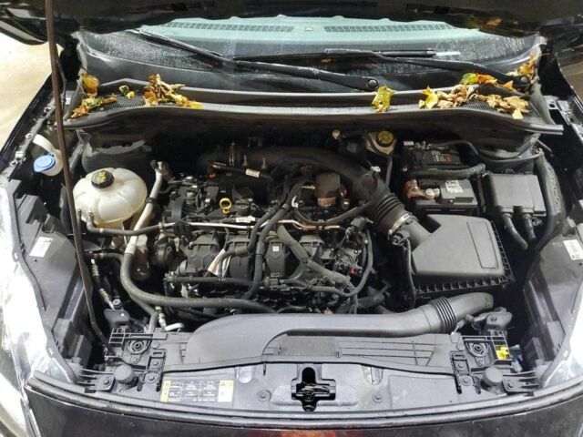 Черный Форд Эскейп, объемом двигателя 2 л и пробегом 76 тыс. км за 4000 $, фото 11 на Automoto.ua