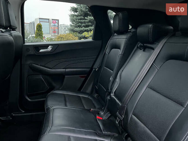 Чорний Форд Ескейп, об'ємом двигуна 2 л та пробігом 134 тис. км за 18900 $, фото 25 на Automoto.ua