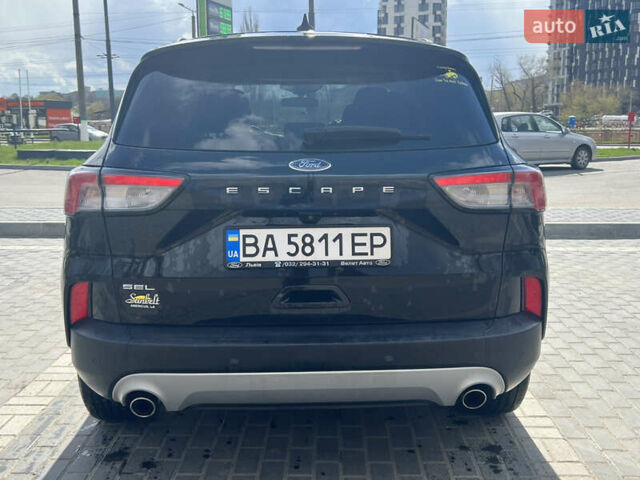 Чорний Форд Ескейп, об'ємом двигуна 1.5 л та пробігом 57 тис. км за 20400 $, фото 1 на Automoto.ua