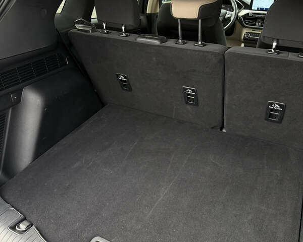 Черный Форд Эскейп, объемом двигателя 1.5 л и пробегом 89 тыс. км за 15199 $, фото 44 на Automoto.ua