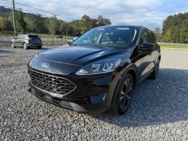 Черный Форд Эскейп, объемом двигателя 1.5 л и пробегом 30 тыс. км за 13100 $, фото 2 на Automoto.ua